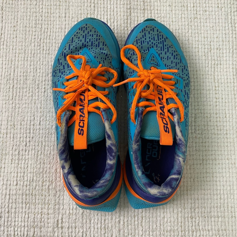 UnderArmour Sneakers Size 4Y Kids